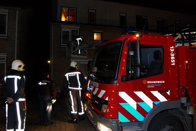 2009/294/20091117 001 Sandinostraat binnenbrand wonen.jpg